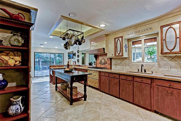 Interior, Kitchen, Recessed Lighting