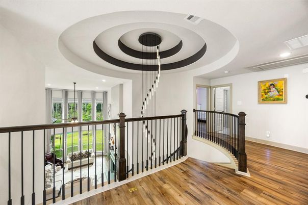 Interior, Pendant Lights, Recessed Lighting, Wood Texture Flooring