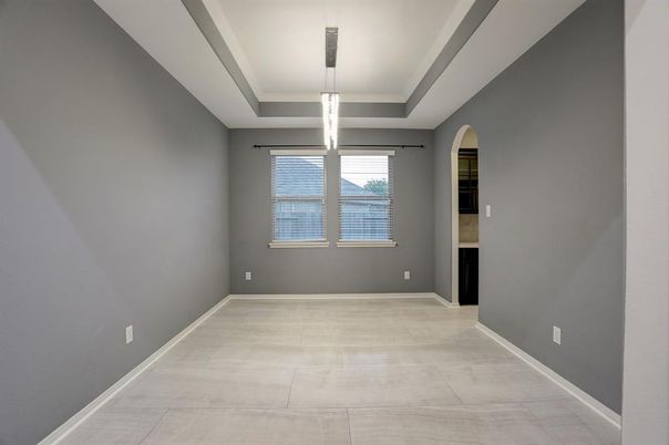 Empty room, Interior, Pendant Lights