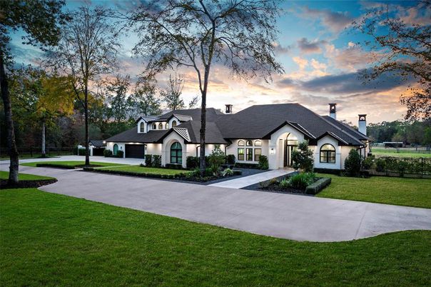 Backyard, Exterior, Facade, French Provincial