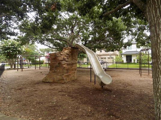 Backyard, Exterior, Playground