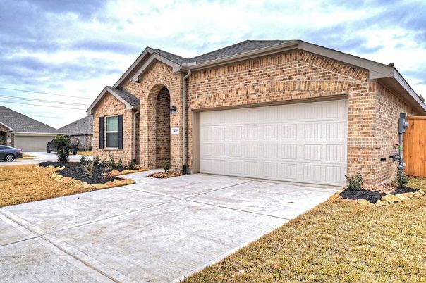 Attached, Exterior, Facade, Brick Facade, Brick Traditional