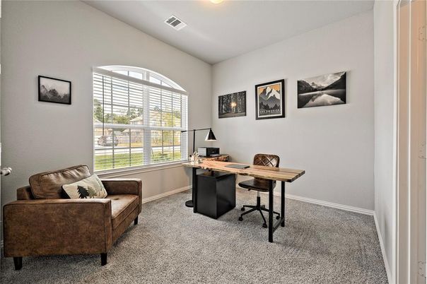 Home Office, Interior