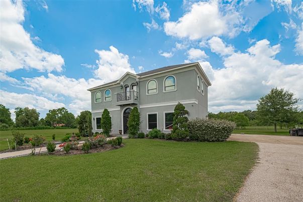 Backyard, Exterior, Facade, French Provincial