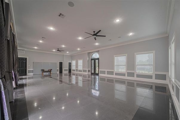 Empty room, Interior, Recessed Lighting