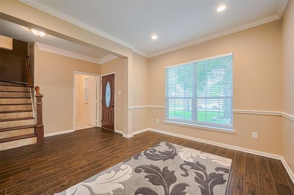 Interior, Recessed Lighting, Wood Texture Flooring