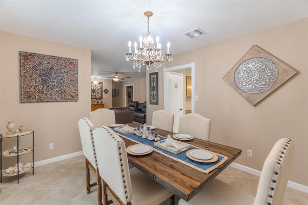 Chandelier, Dining room, Interior