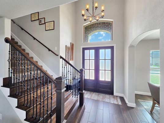 Chandelier, Interior, Wood Texture Flooring