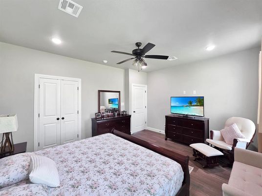 Bedroom, Interior, Recessed Lighting, Wood Texture Flooring