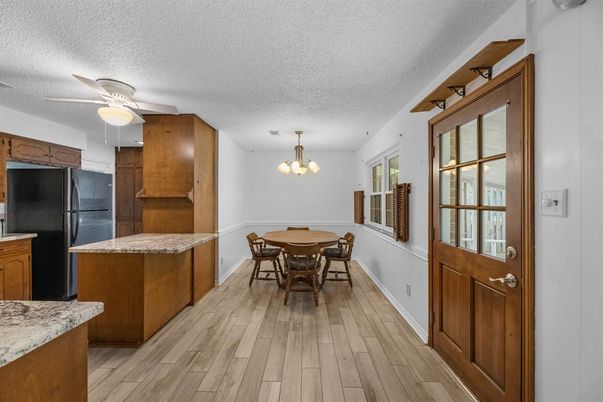 Chandelier, Dining room, Interior, Kitchen, Wood Texture Flooring
