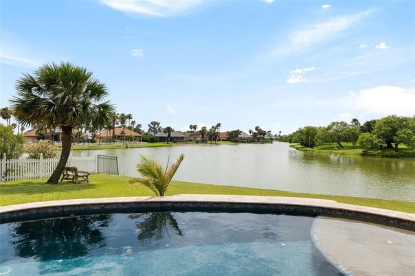 Exterior, Pool, Water