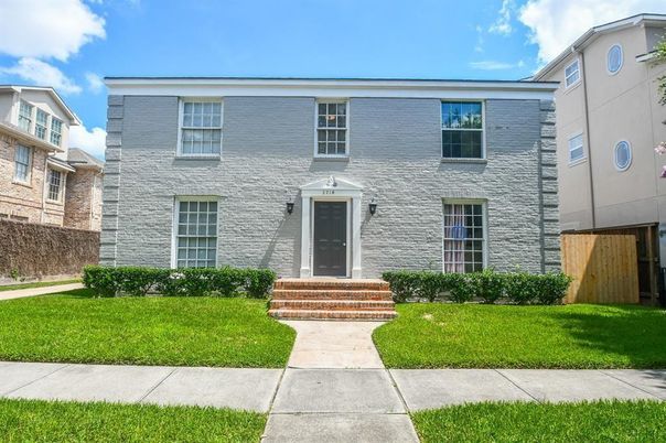 Exterior, Facade, Georgian