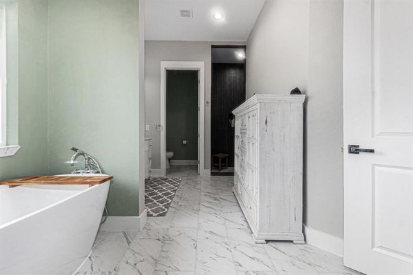Bathroom, Free Standing Baths, Interior, Marble, Recessed Lighting
