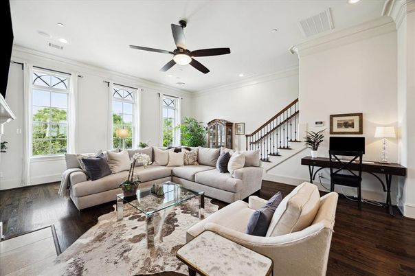 Interior, Living room, Recessed Lighting, Wood Texture Flooring