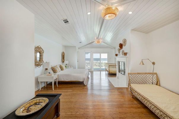 Bedroom, Fireplace, Interior, Recessed Lighting, Wood Texture Flooring