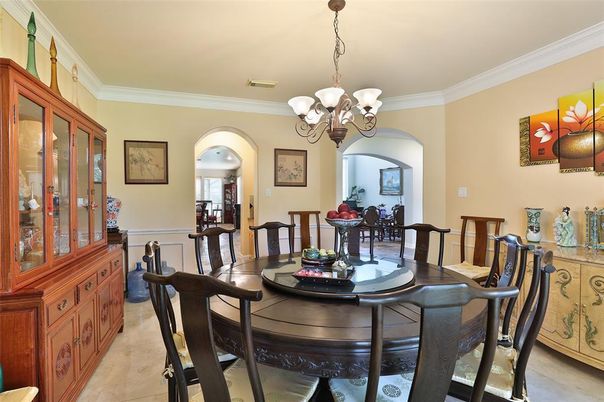 Chandelier, Dining room, Interior