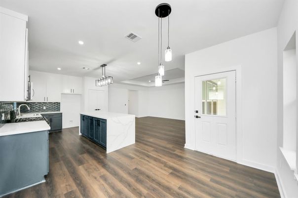 Interior, Kitchen, Pendant Lights, Recessed Lighting, Wood Texture Flooring