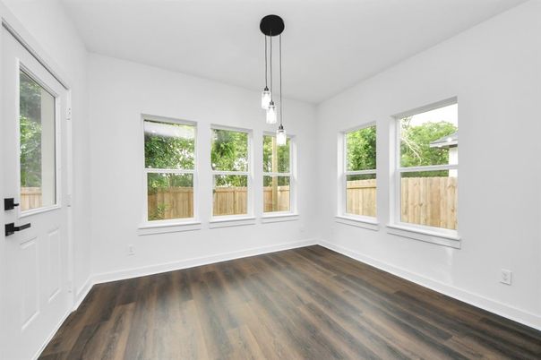 Empty room, Interior, Pendant Lights, Wood Texture Flooring