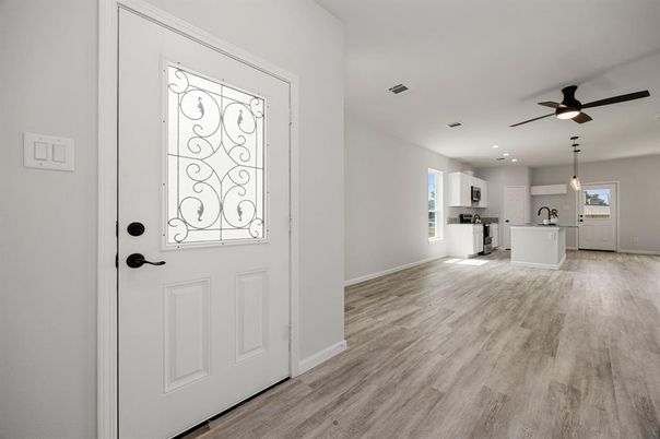 Interior, Kitchen, Pendant Lights, Recessed Lighting, Wood Texture Flooring