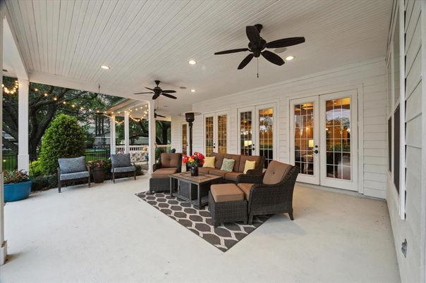 Exterior, Recessed Lighting