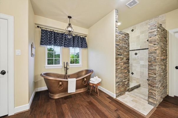 Bathroom, Free Standing Baths, Glass Shower, Interior, Pendant Lights, Wood Texture Flooring