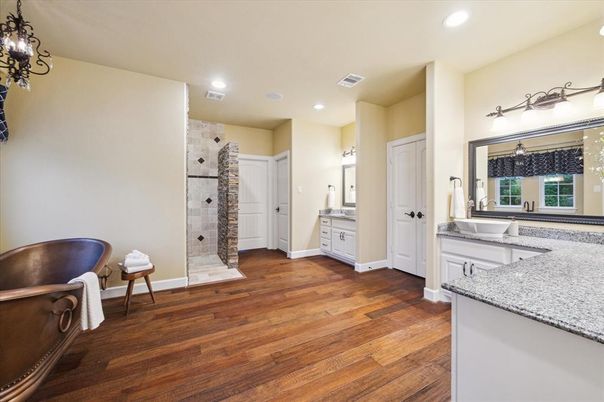 Bathroom, Interior, Recessed Lighting, Wood Texture Flooring