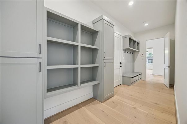 Interior, Recessed Lighting, Walk-in Closets, Wood Texture Flooring