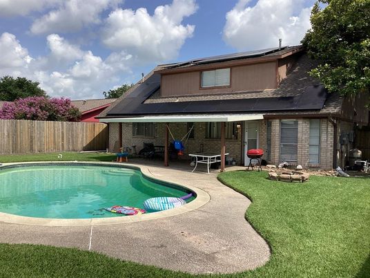 Exterior, Pool, Solar Panels