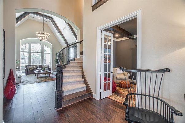 Chandelier, Interior, Living room, Recessed Lighting, Wood Texture Flooring