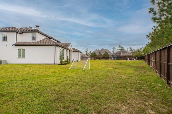 Backyard, Exterior, Playground