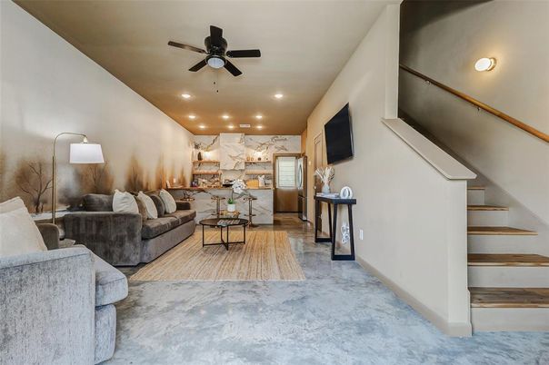 Interior, Kitchen, Living room, Marble Walls, Recessed Lighting