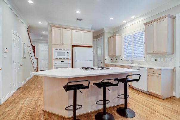 Interior, Kitchen, Recessed Lighting, Wood Texture Flooring