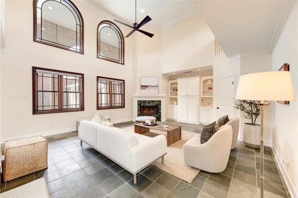Fireplace, Interior, Living room, Recessed Lighting