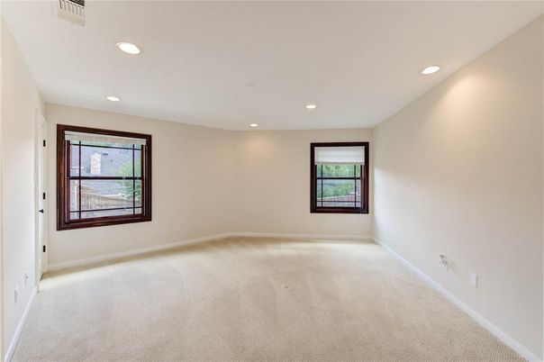Empty room, Interior, Recessed Lighting