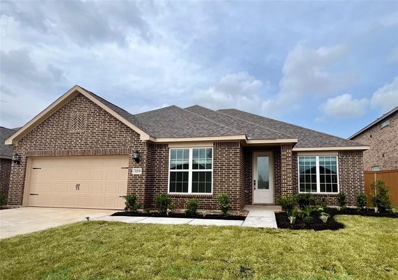 Attached, Exterior, Facade, Brick Facade, Brick Traditional