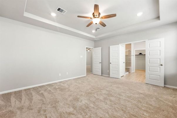 Empty room, Interior, Recessed Lighting