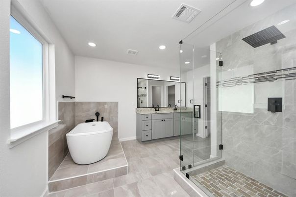 Bathroom, Free Standing Baths, Glass Shower, Interior, Recessed Lighting