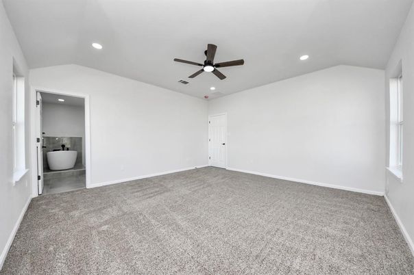 Bathroom, Empty room, Interior, Recessed Lighting