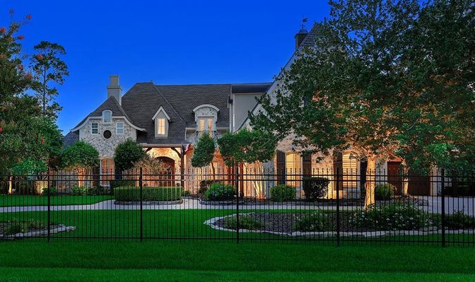 Exterior, Facade, French Provincial