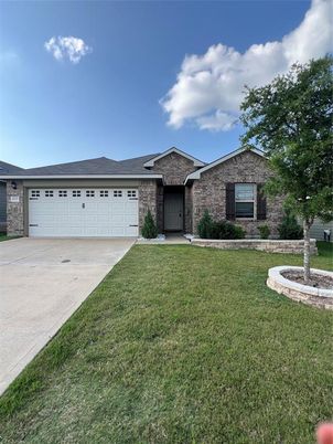 Attached, Exterior, Facade, Brick Facade, Ranch
