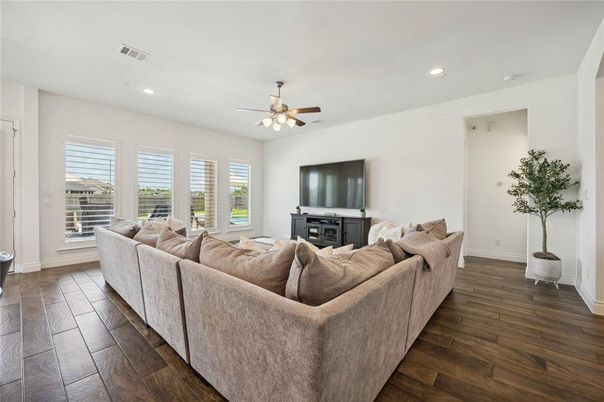Interior, Living room, Recessed Lighting, Wood Texture Flooring