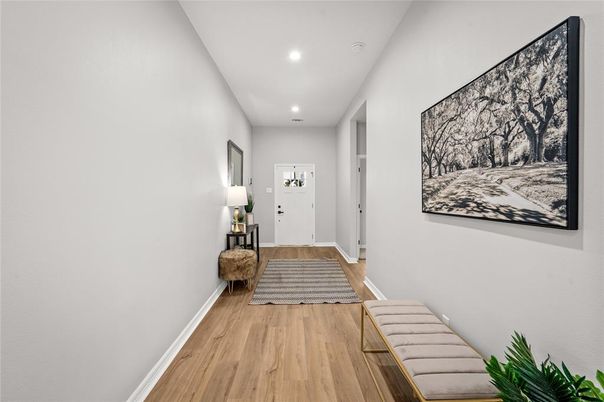 Interior, Recessed Lighting, Wood Texture Flooring