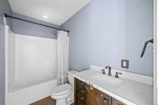 Bathroom, Interior, Recessed Lighting, Wood Texture Flooring