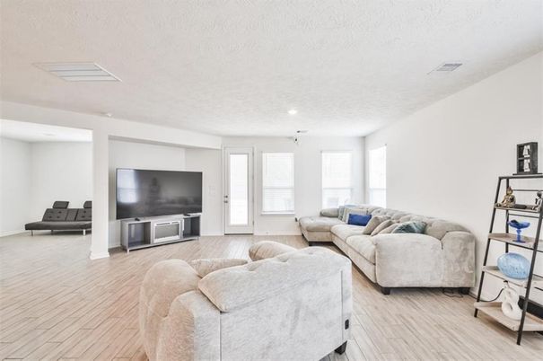 Interior, Living room, Recessed Lighting, Wood Texture Flooring