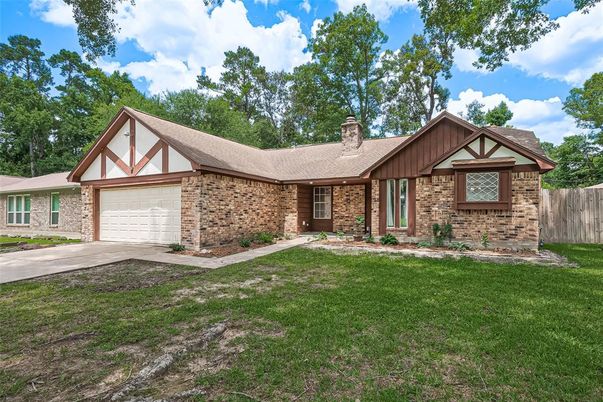 Attached, Exterior, Facade, Brick Facade, Tudor Revival