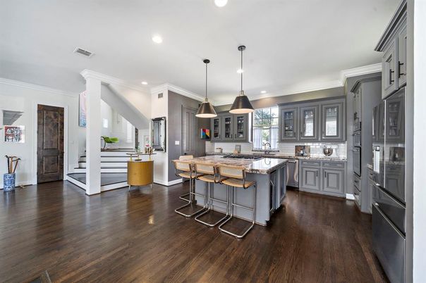 Interior, Kitchen, Pendant Lights, Recessed Lighting, Wood Texture Flooring