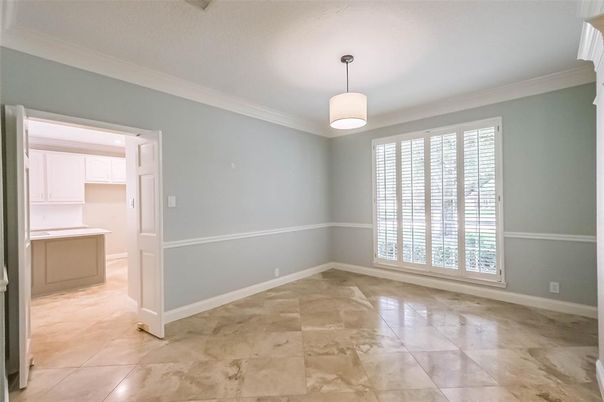 Empty room, Interior, Pendant Lights
