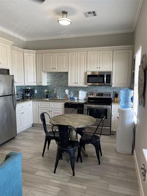 Dining room, Interior, Kitchen, Stainless Steel Appliances, Wood Texture Flooring
