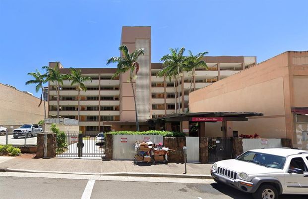 Exterior, Facade, Condo Building