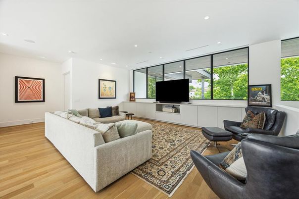 Interior, Living room, Recessed Lighting, Wood Texture Flooring
